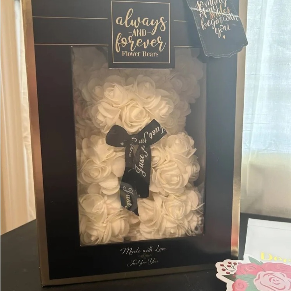 Flower Bear - White